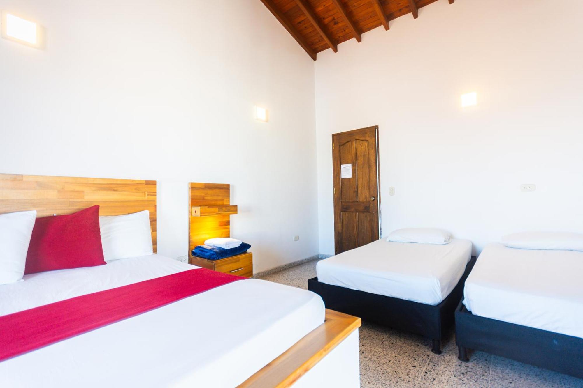 Hotel Bicentenario Rionegro Eksteriør billede