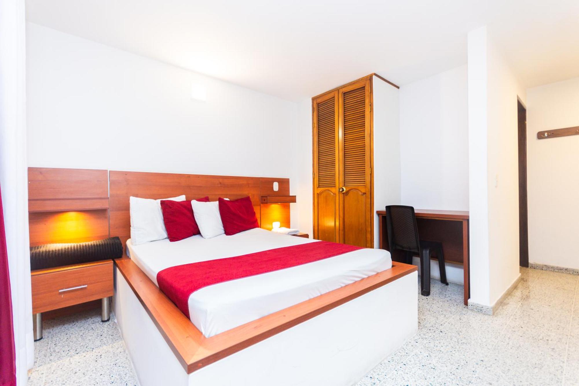 Hotel Bicentenario Rionegro Eksteriør billede