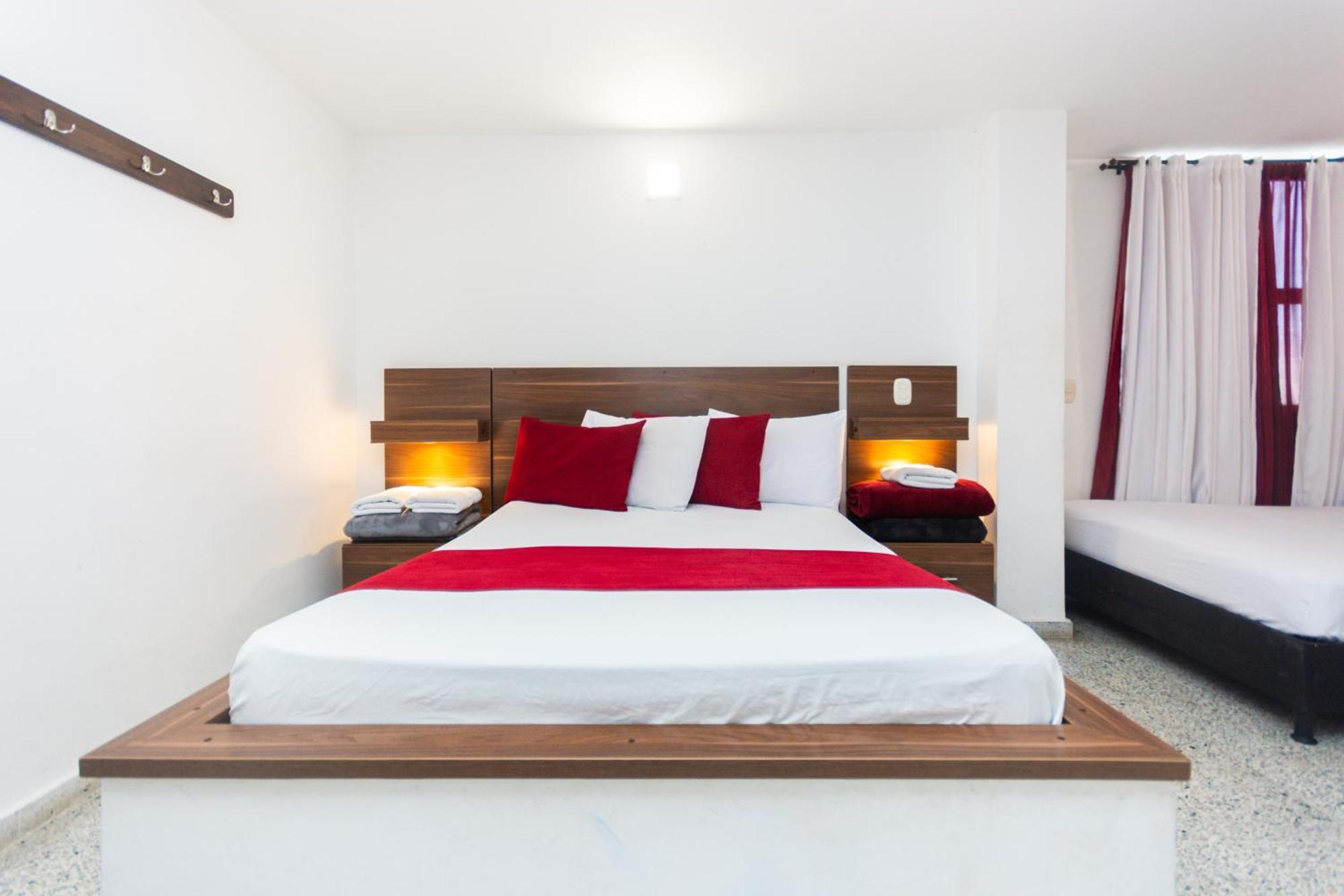 Hotel Bicentenario Rionegro Eksteriør billede