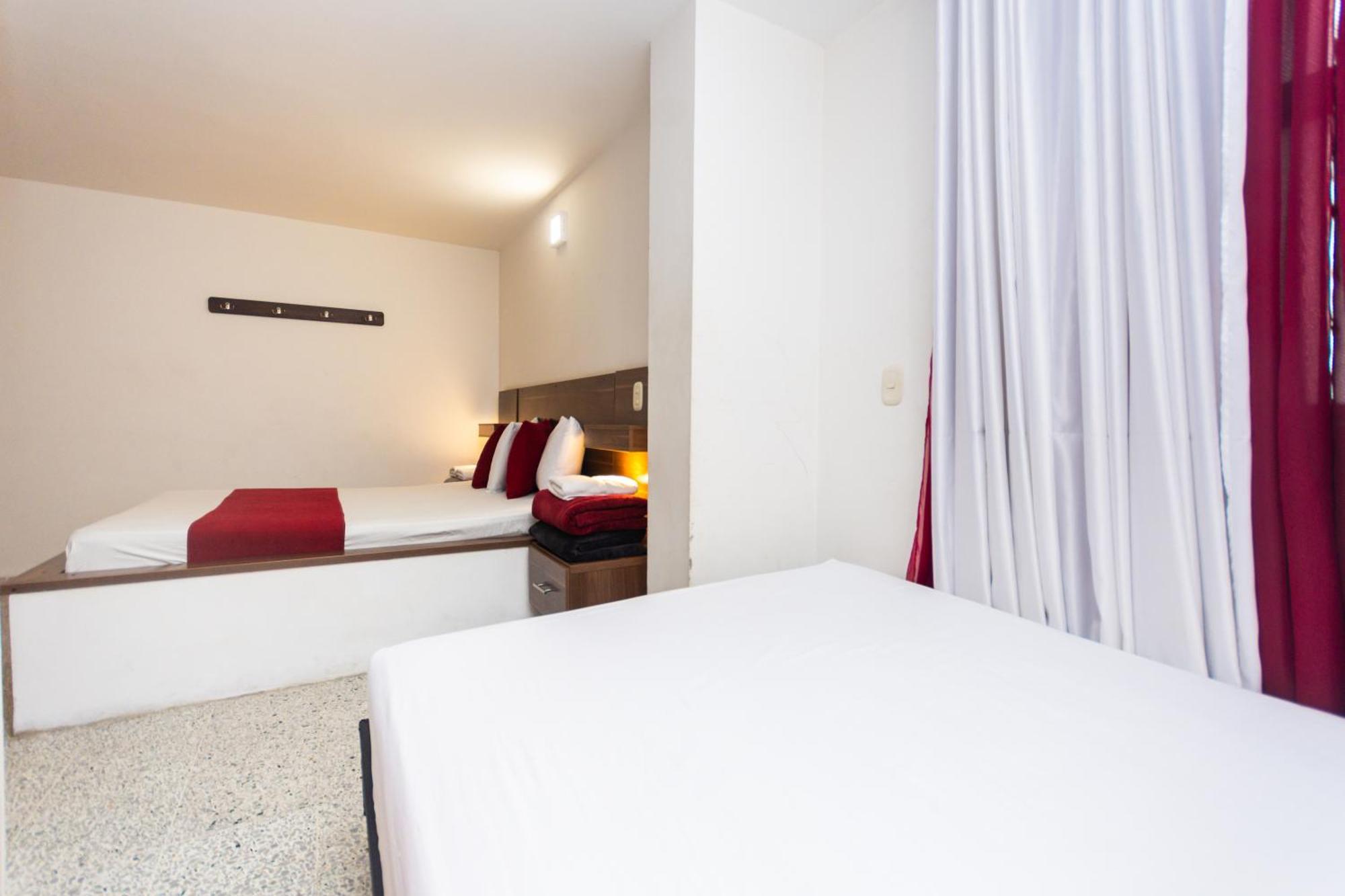 Hotel Bicentenario Rionegro Eksteriør billede