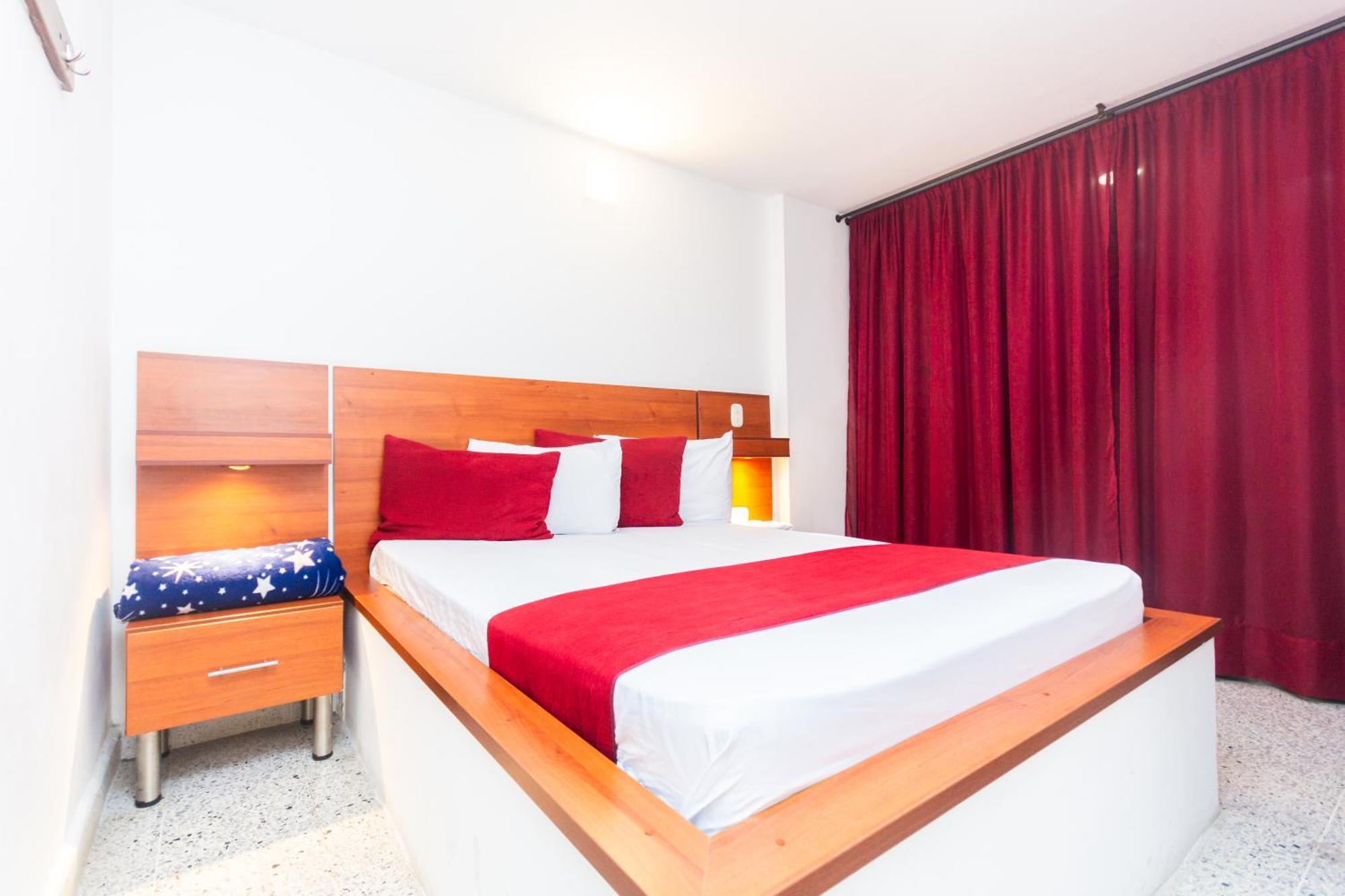 Hotel Bicentenario Rionegro Eksteriør billede