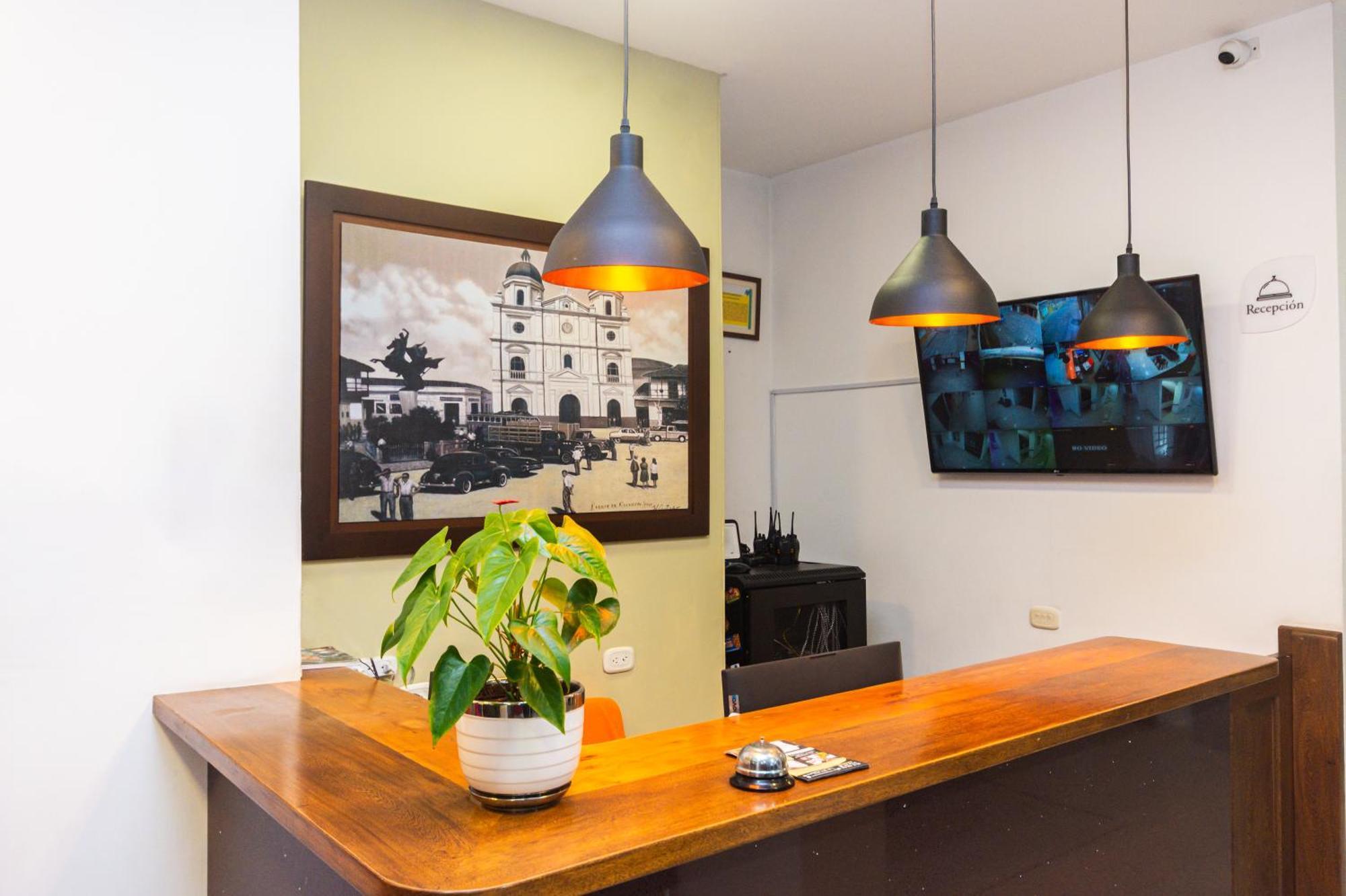Hotel Bicentenario Rionegro Eksteriør billede