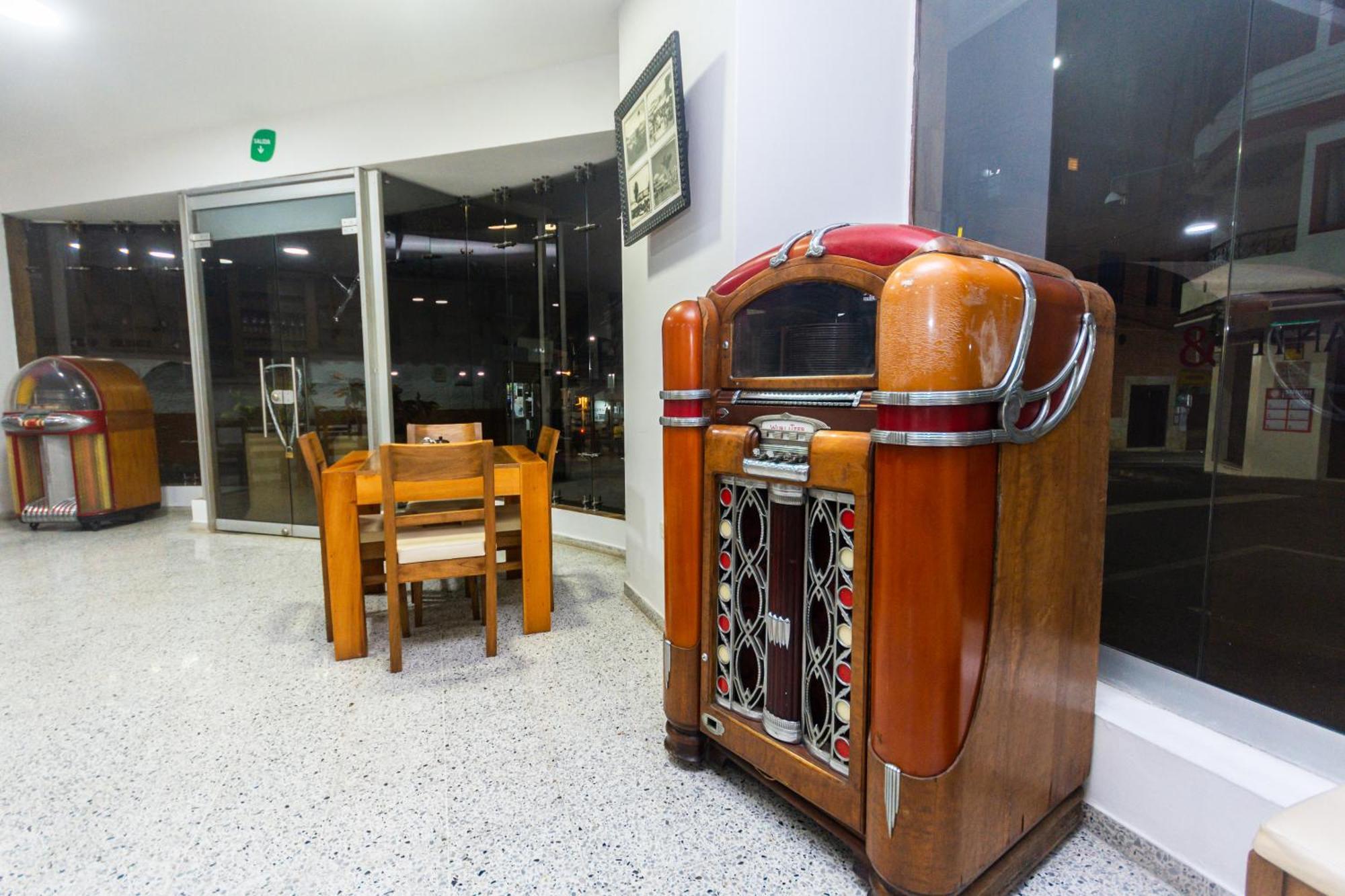 Hotel Bicentenario Rionegro Eksteriør billede