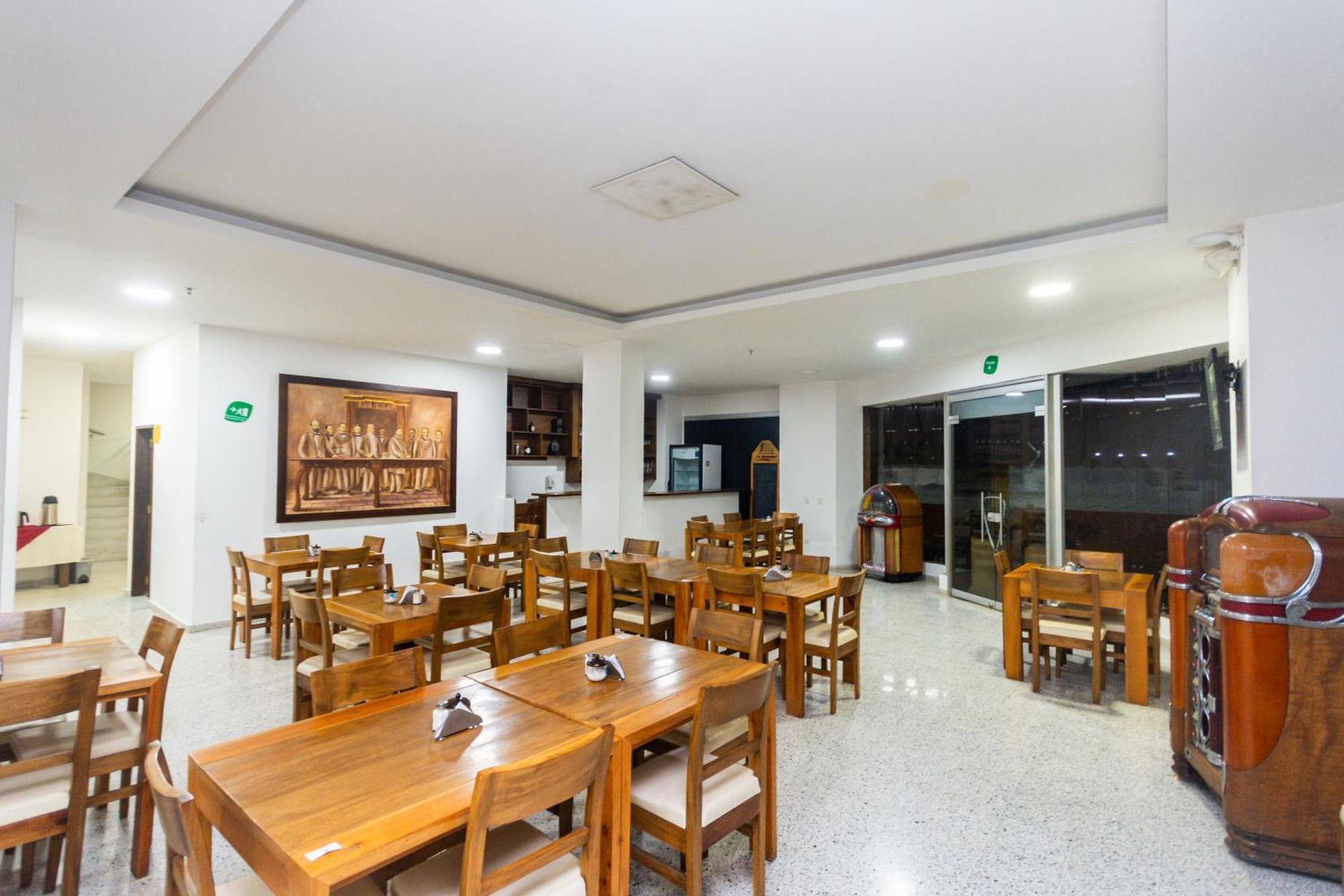 Hotel Bicentenario Rionegro Eksteriør billede